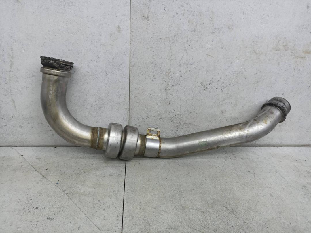 патрубок интеркулера Renault Clio 3 поколение 2008, 8200296984 - фото №1