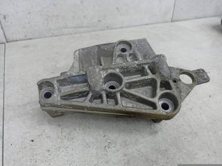 кронштейн двигателя Nissan Note E11 (2005 - 2009), 8200408663