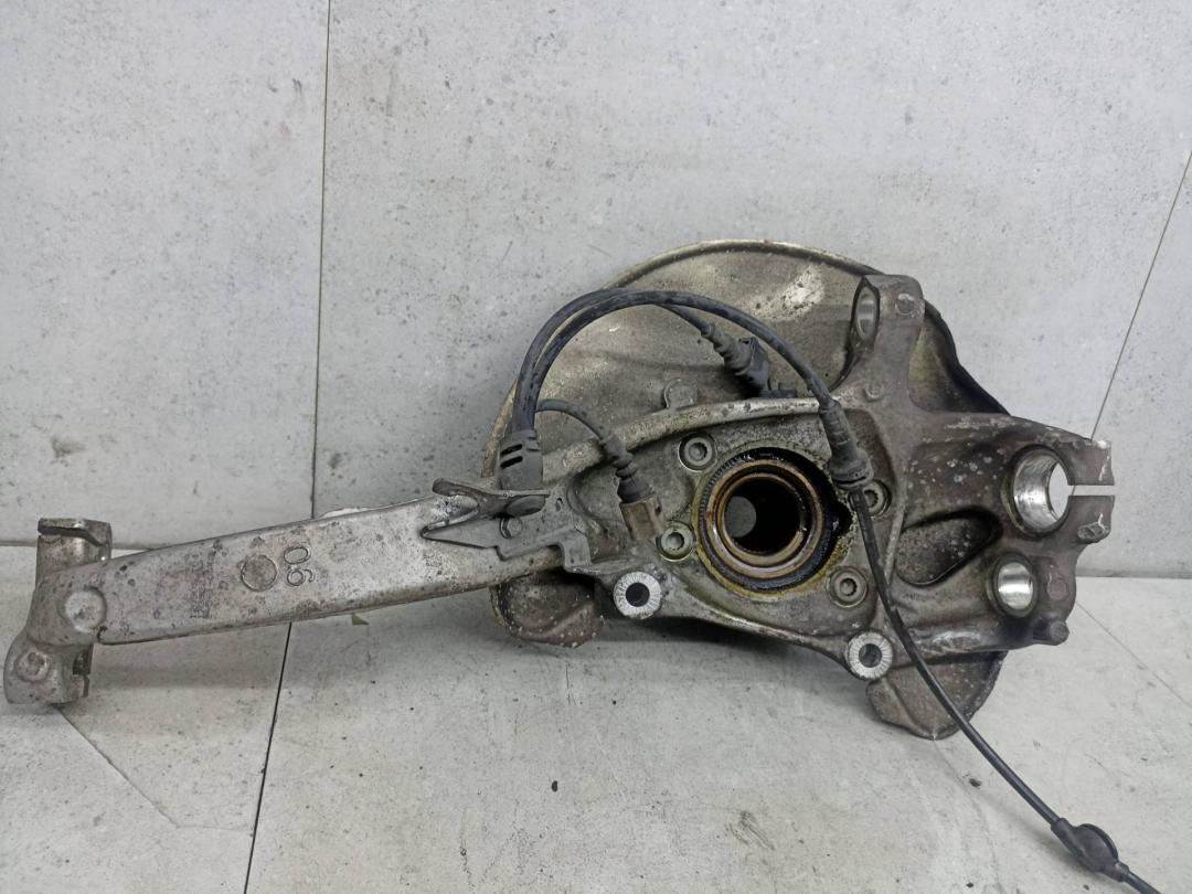 кулак поворотный левый Audi A6 4G/C7 2012, 2.8 л., CHVA, бензин, 4G0407241D - фото №1