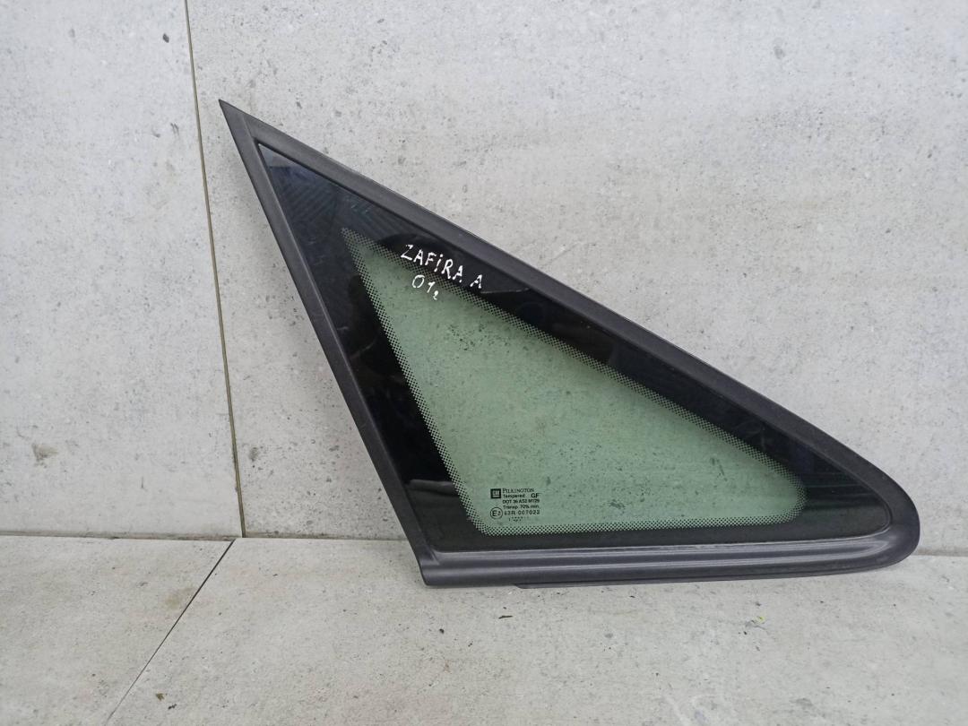 форточка передняя правая Opel Zafira 1 поколение (A) 2001, 90579340 - фото №1