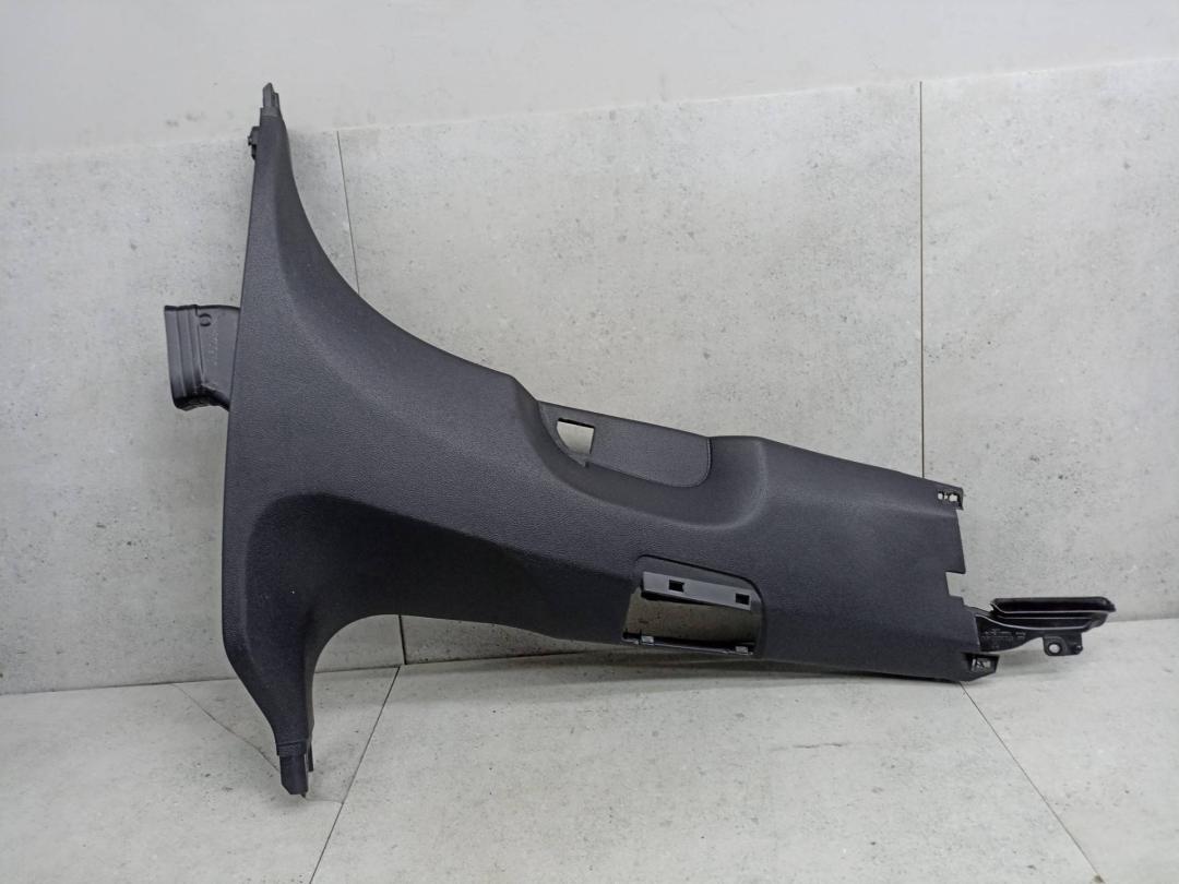 обшивка стойки центральной правой Porsche Panamera 4S 970 2012, 970555184 - фото №1