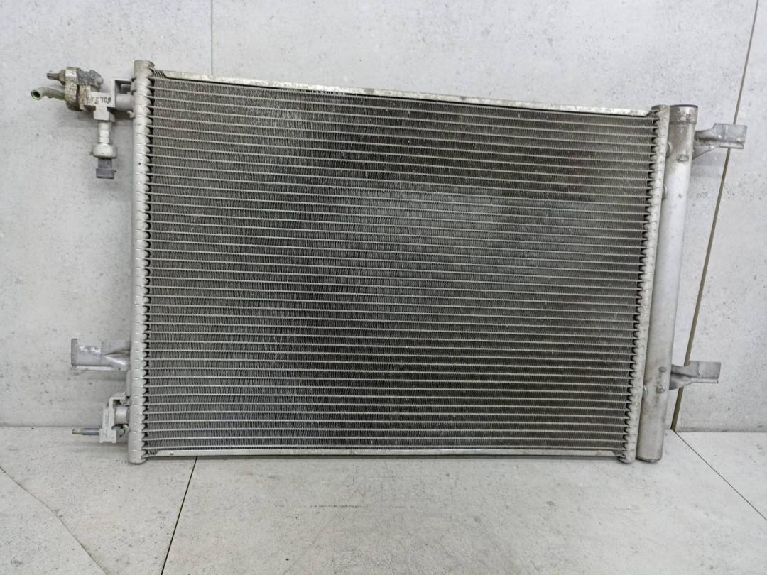 радиатор кондиционера Chevrolet Cruze 1 поколение 2011, 13267648 - фото №1
