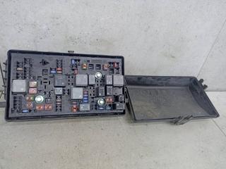 блок предохранителей Chevrolet Cruze 1 поколение 2011, 13349239