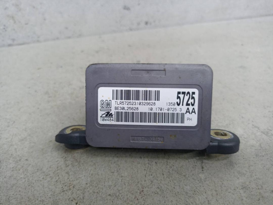 датчик ускорения Chevrolet Cruze 1 поколение 2010, 13505725 - фото №1