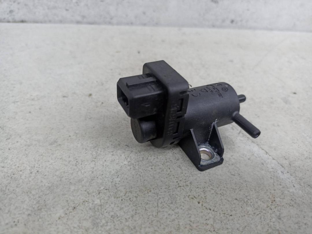 электромагнитный клапан Renault Trafic 3 поколение 2016, 1.6 л., R9M 452, дизель, 8200762162 - фото №1