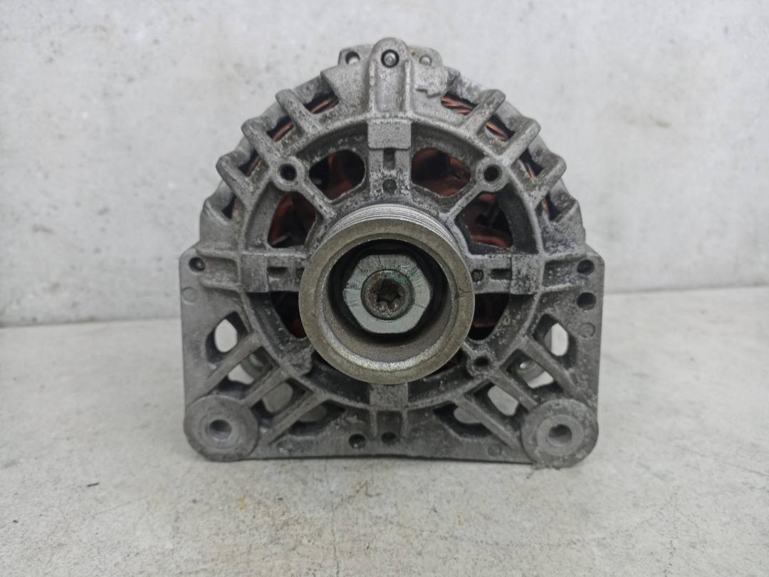 генератор Renault Laguna 2 поколение 2005, 7711135072 - фото №1