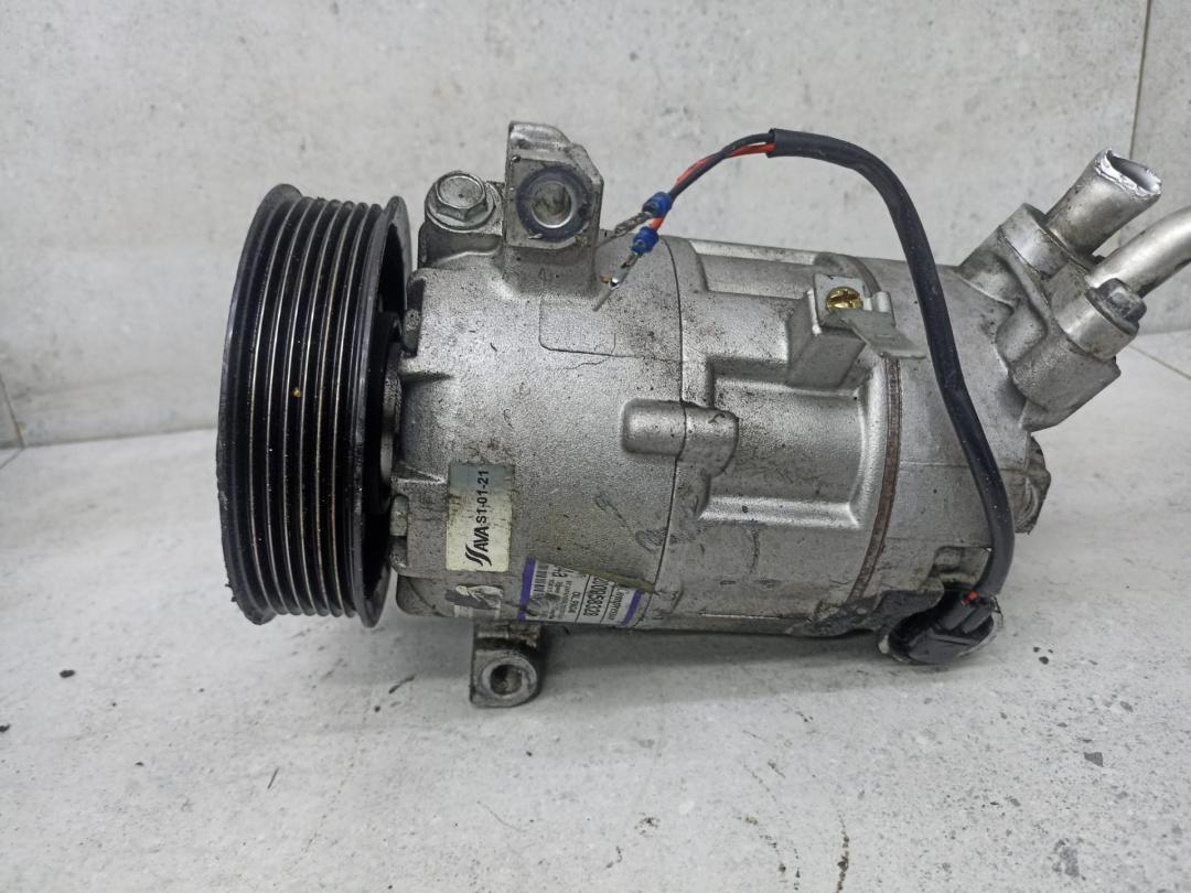 компрессор кондиционера Renault Scenic 3 поколение 2012, 1.4 л., H4J 700, бензин, 8200958328 - фото №1
