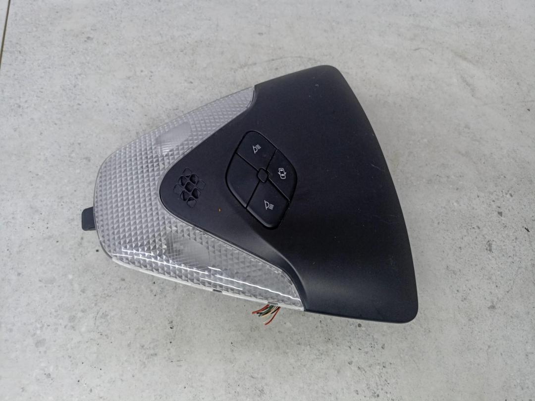 фонарь салона (плафон) Toyota C-HR 1 поколение AX10 2017, 81260F4060 - фото №1