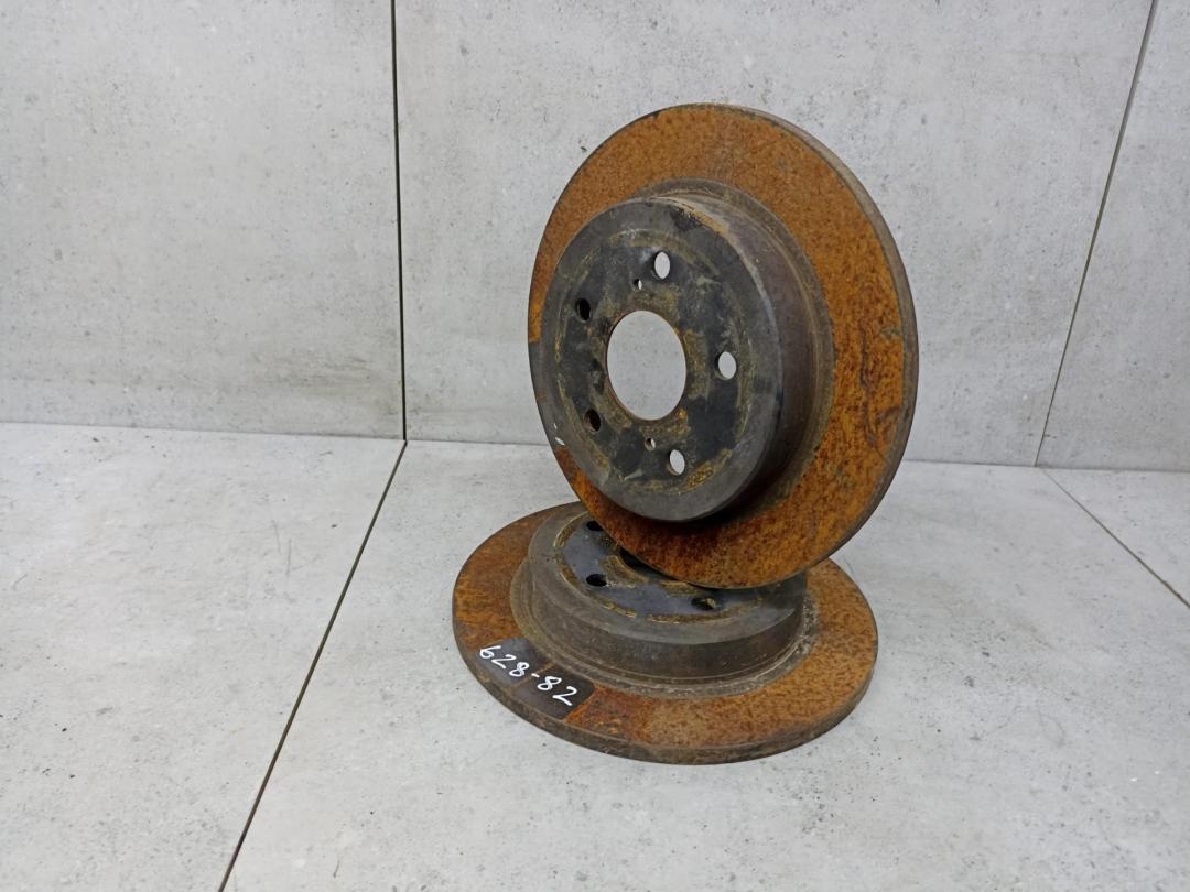 диск тормозной задний Toyota C-HR 1 поколение AX10 2018, 42431F4020 - фото №1