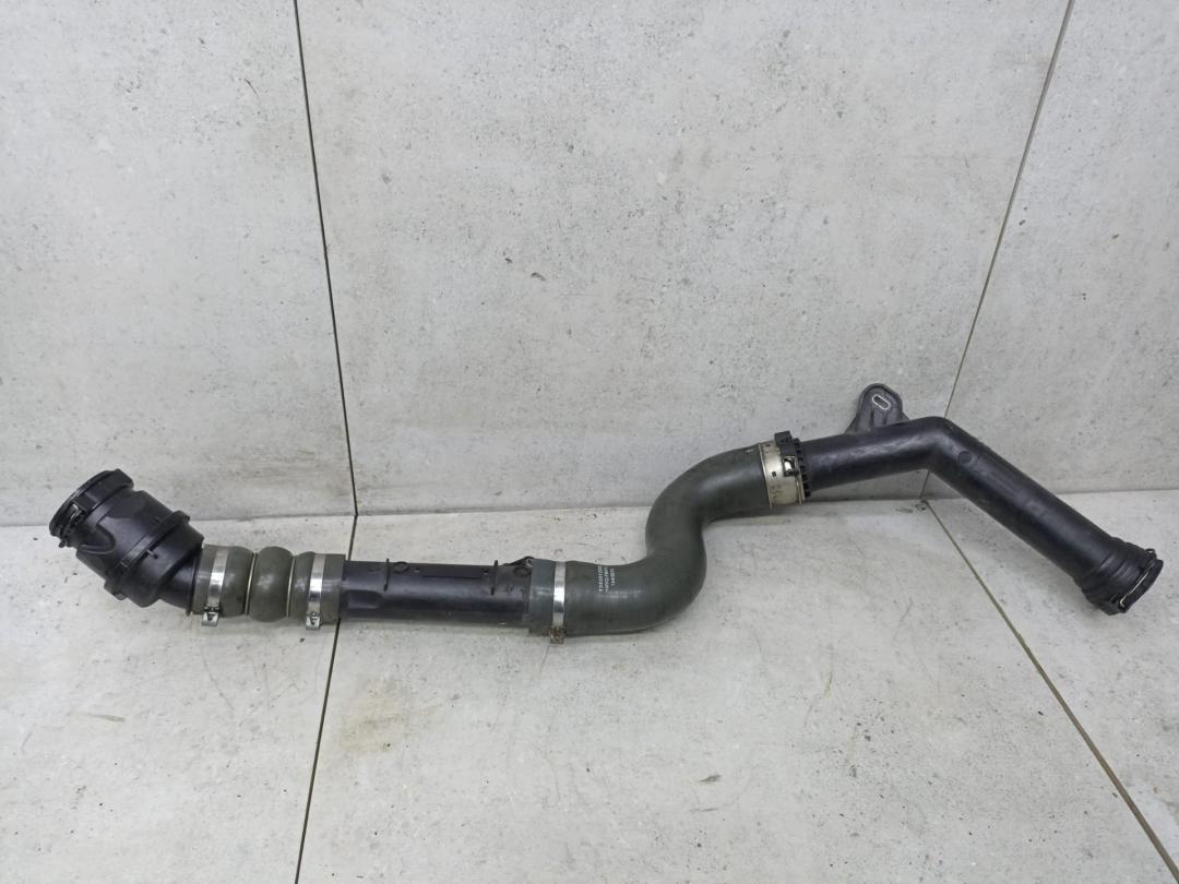 патрубок интеркулера Renault Scenic 3 поколение 2012, 1085605S02, 144604607R, 1085613S02, 144609794R - фото №1