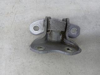 петля двери Toyota C-HR 1 поколение AX10 (2016 - 2019), 68740-02050