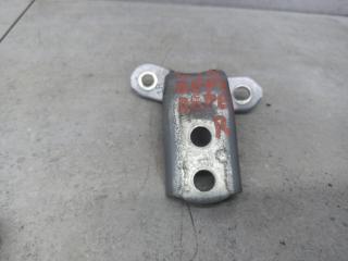 петля двери Toyota C-HR 1 поколение AX10 (2016 - 2019), 6878052031