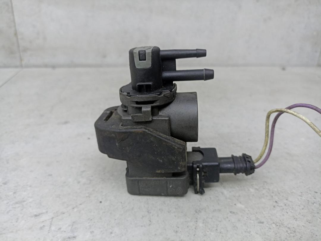 электромагнитный клапан Renault Megane 3 поколение 2014, 149566215R, 149568021R - фото №1