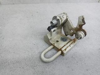 петля двери Volkswagen Transporter T5 [рестайлинг] (2009 - 2015), 7H0831412A