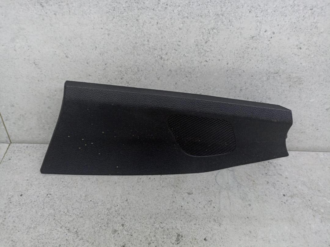 пластик Renault Scenic 4 поколение 2019, 682116132R - фото №1