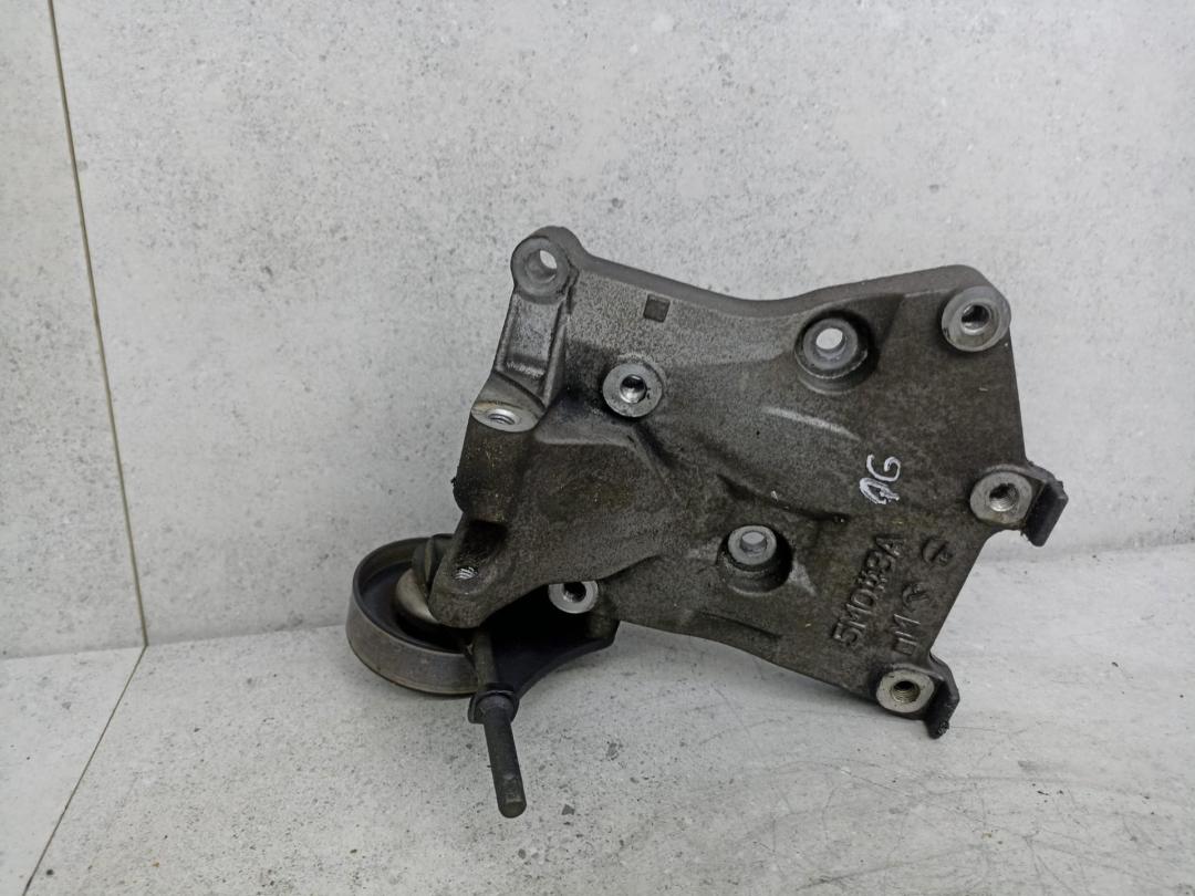 кронштейн компрессора кондиционера Nissan Primera P12 (2001 - 2008), 11910BM700 - фото №1