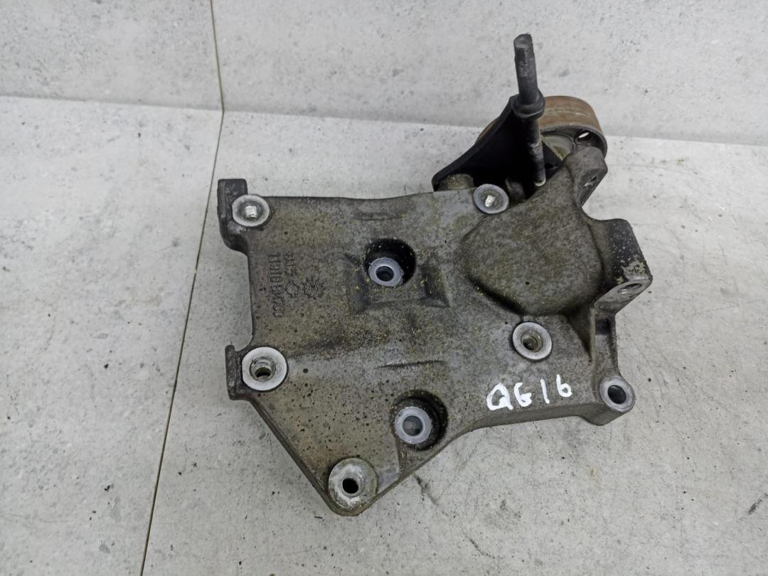 кронштейн компрессора кондиционера Nissan Primera P12 (2001 - 2008), 11910BM700 - фото №1