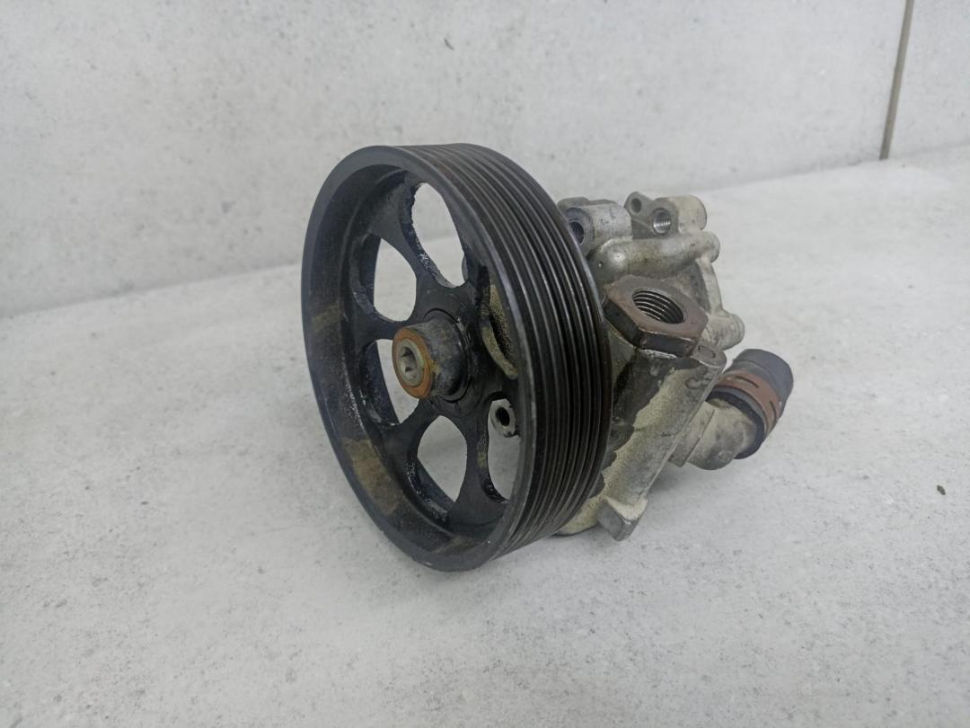 насос гидроусилителя руля Renault Duster 1 поколение 2014, 491105510R - фото №1