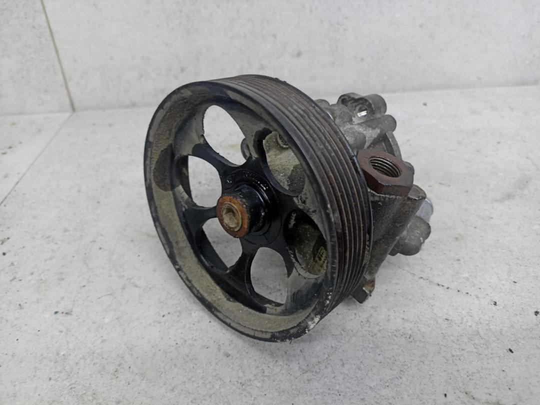 насос гидроусилителя руля Renault Duster 1 поколение 2012, 491105510R - фото №1