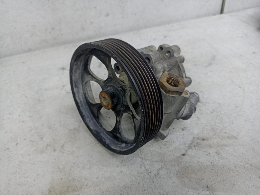 насос гидроусилителя руля Renault Duster 1 поколение 2015, 491105510R - фото №1