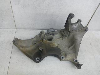 кронштейн генератора Renault Duster 1 поколение 2010, 8201033565