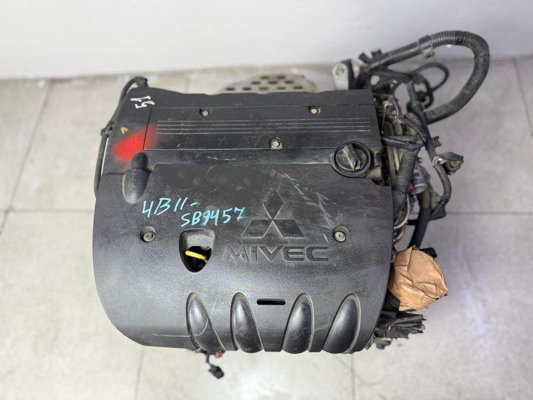 двигатель Mitsubishi Lancer 10 поколение 2010, 2.0 л., 4B11, бензин, 4B11 - фото №1