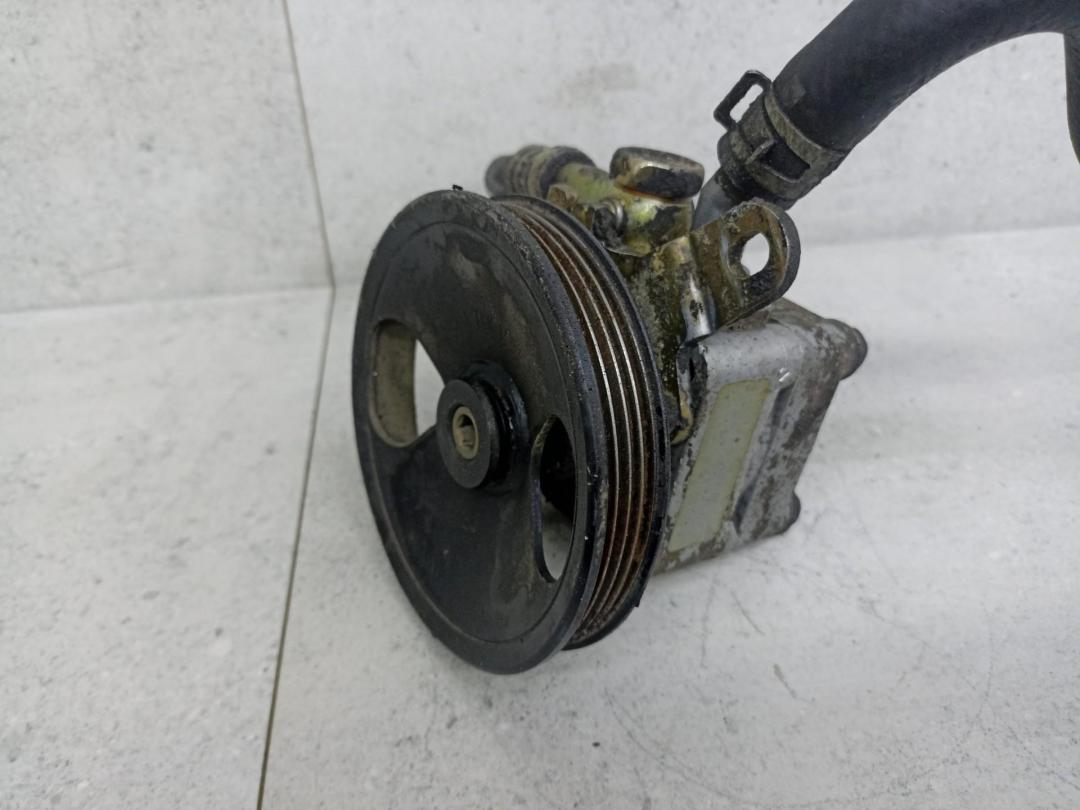 насос гидроусилителя руля Nissan Primera P12 (2001 - 2008), 491106N000 - фото №1