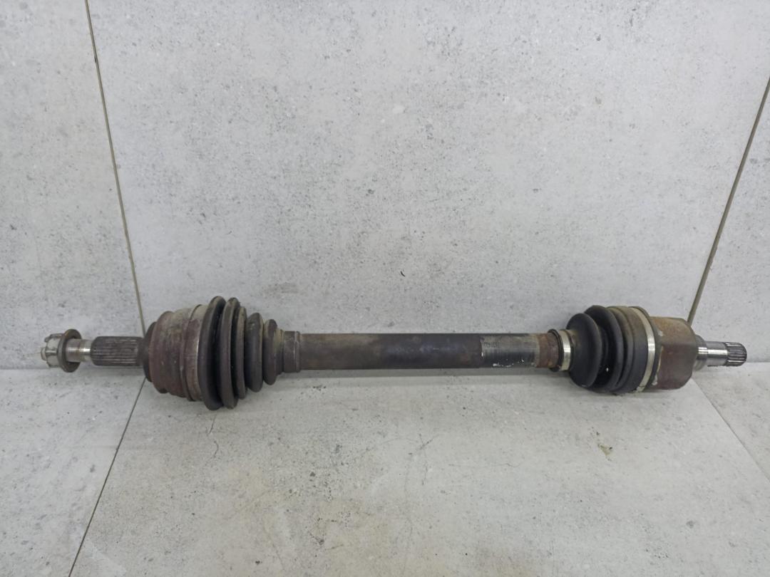 полуось передняя левая (приводной вал, ШРУС) Citroen C4 Grand Picasso 2 поколение 2015, 9675025880 - фото №1