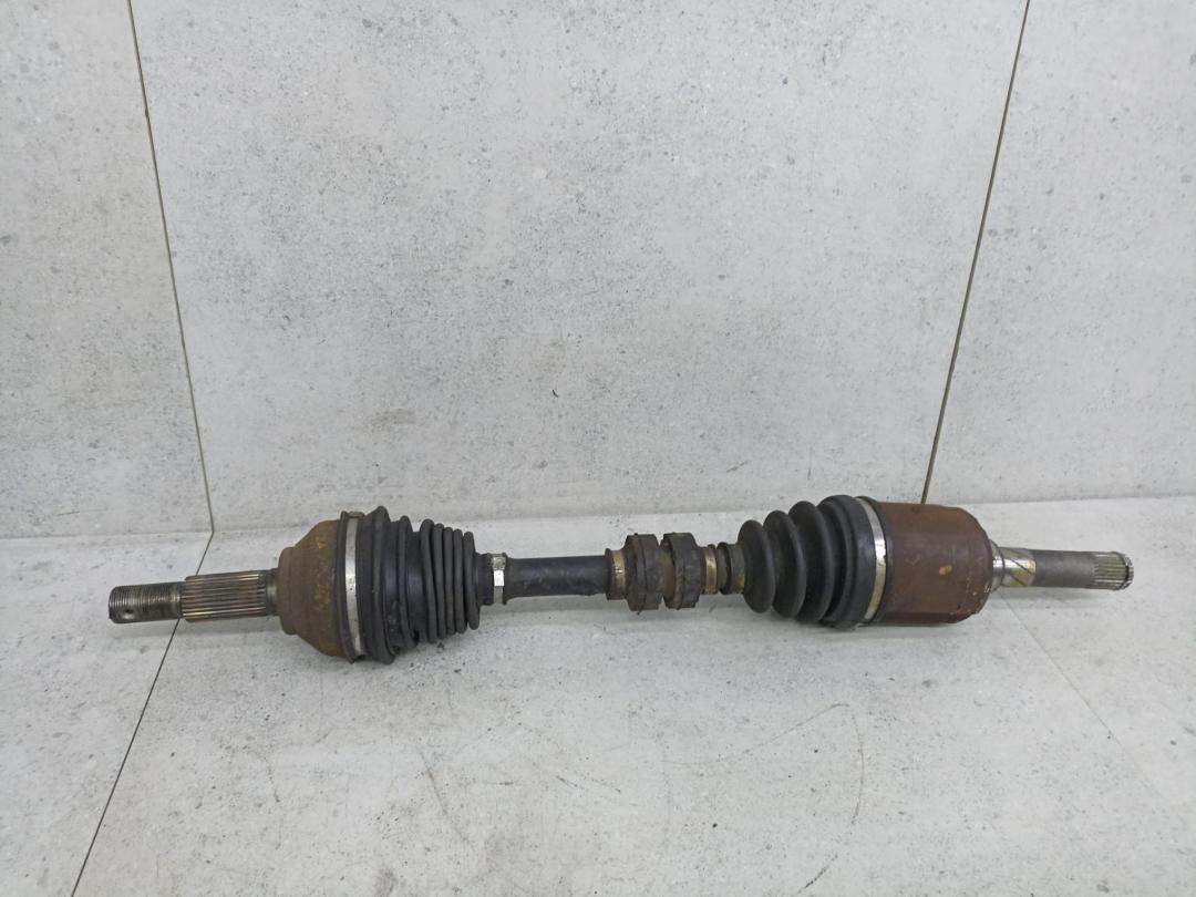 полуось передняя левая (приводной вал, ШРУС) Nissan X-Trail T31 2009, 39101JG04C - фото №1