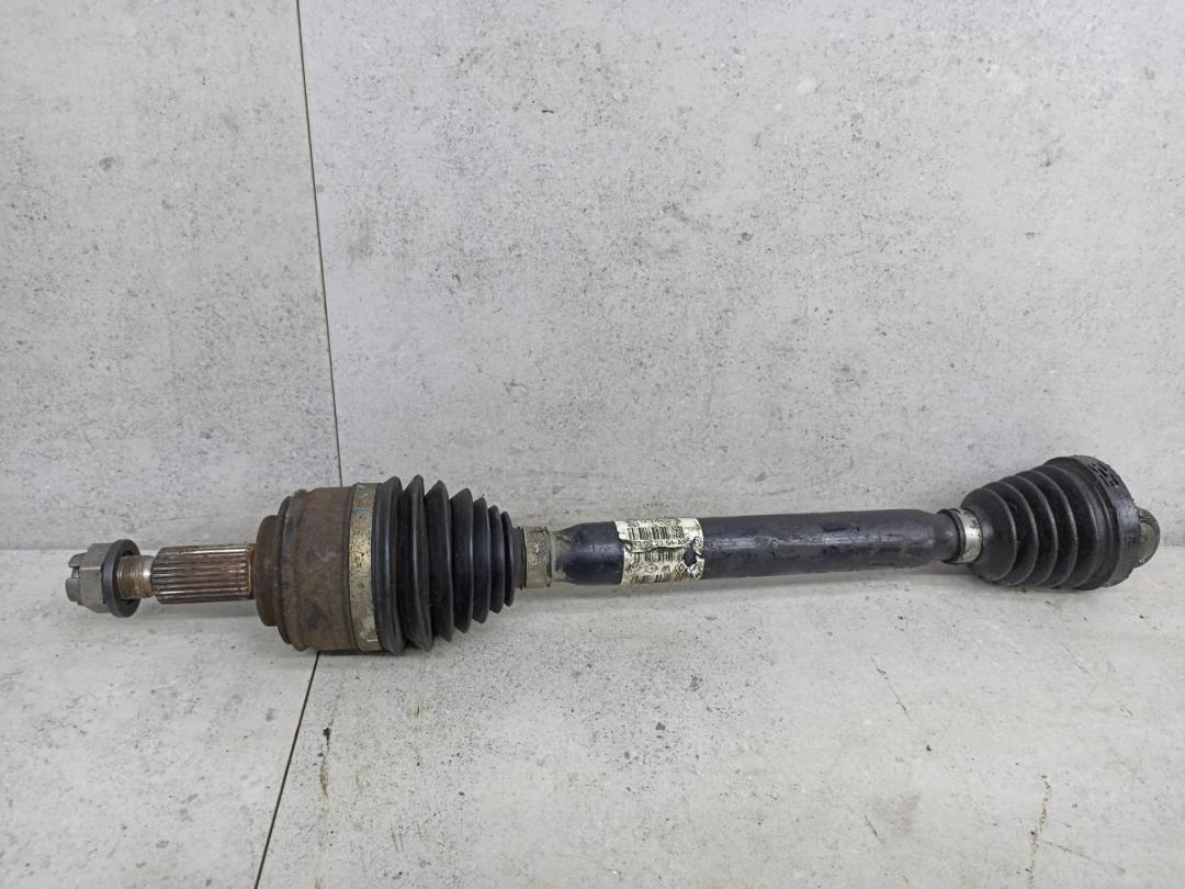 полуось передняя правая (приводной вал, ШРУС) Renault Laguna 3 поколение 2010, 8200934677 - фото №1