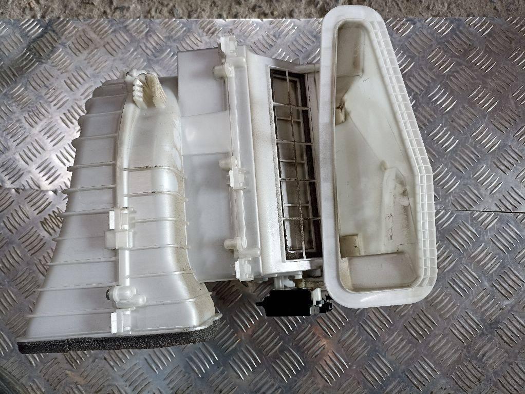 корпус отопителя (печки) Nissan Murano Z50 2005, 27200CA000 - фото №1