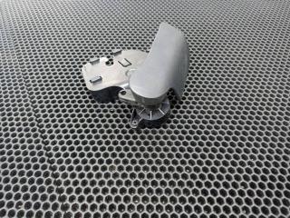 захватный крюк капота Audi A6 4G/C7 2012, 8T1823633