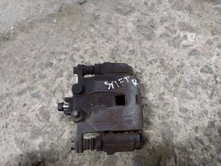 суппорт передний правый Suzuki Swift 4 поколение 2015, 5510168L00