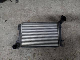 интеркулер Volkswagen Golf 5 поколение 2008, 1K0145803R