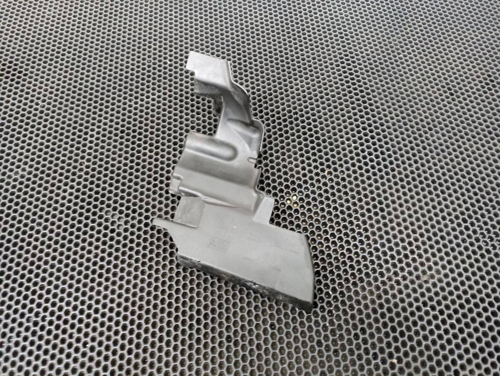 воздуховод (дефлектор) радиатора Land Rover Range Rover Sport 2 поколение 2016, DK628310AA - фото №1