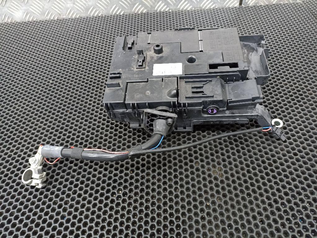 блок предохранителей Volkswagen Touareg 2 поколение 2014, 7P0937548 - фото №1