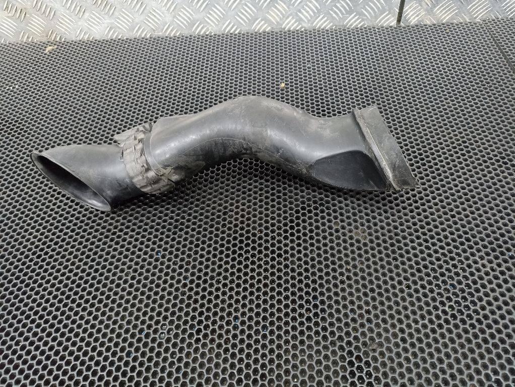 воздухозаборник Volkswagen Touareg 2 поколение 2014, 7P6128609B - фото №1