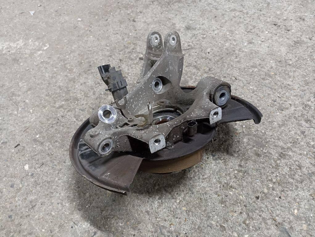 кулак задний правый Porsche Cayenne 958 2014, 7P0505436A - фото №1