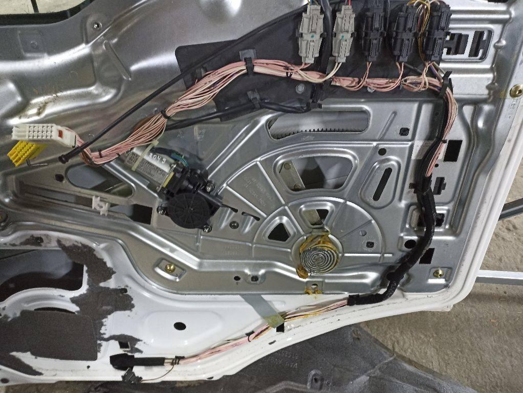 стеклоподъемник передний правый MAN TGL 1 поколение 2013, 81626456052 - фото №1