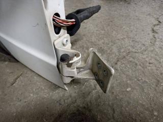 петля двери MAN TGL 1 поколение 2013, 81626906056