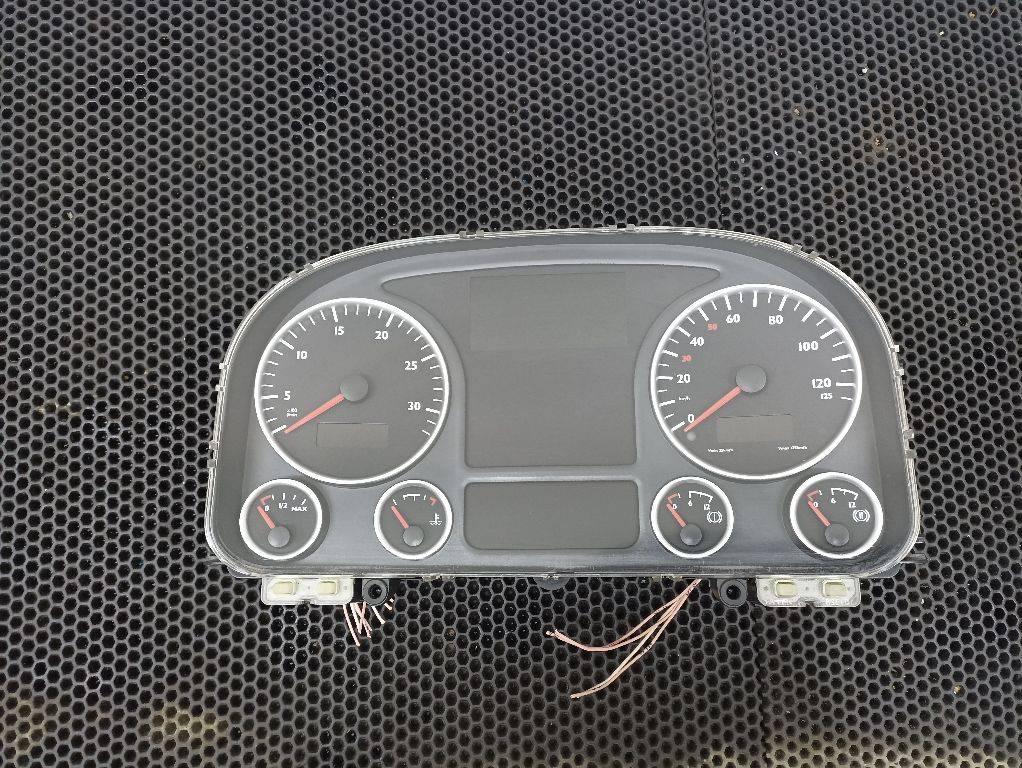 щиток приборов (приборная панель) MAN TGL 1 поколение 2013, 81272026237 - фото №1