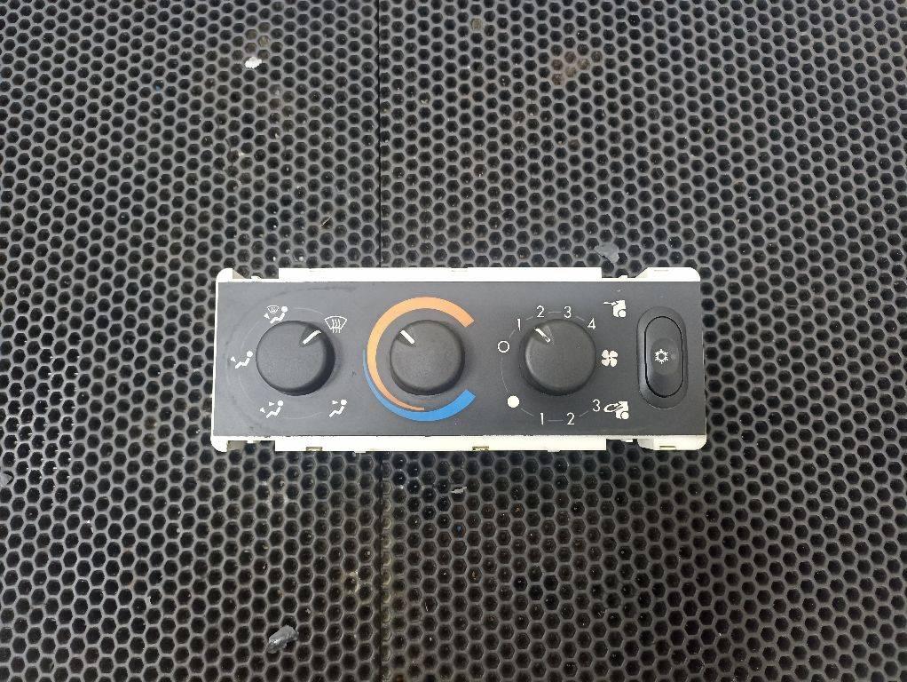 блок управления печки / климат-контроля DAF LF-series 2 поколение 2007, 1601296 - фото №1