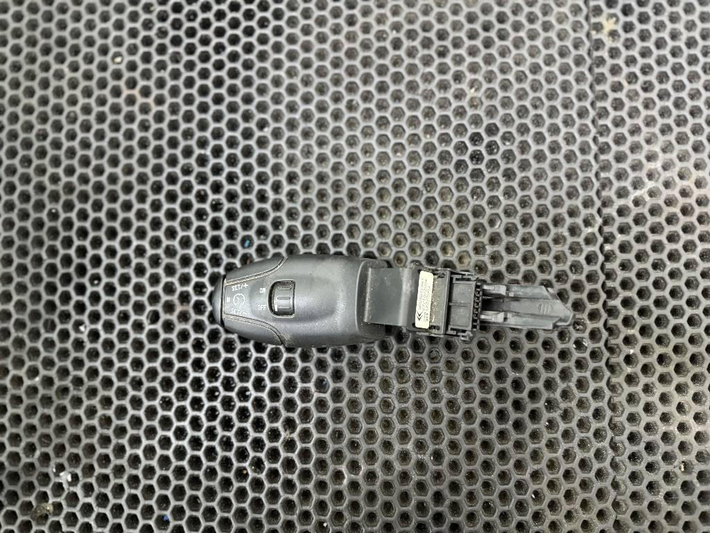 переключатель круиз-контроля Peugeot 307 1 поколение 2005, 96538213XT - фото №1