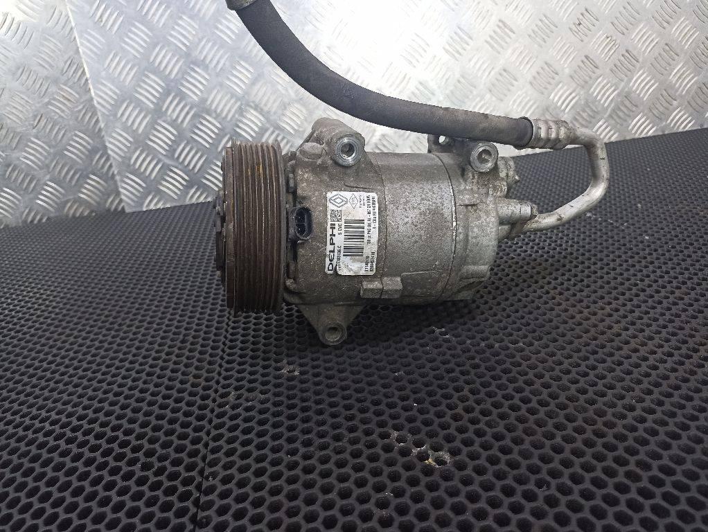 компрессор кондиционера Renault Scenic 2 поколение 2006, 8200457418 - фото №1