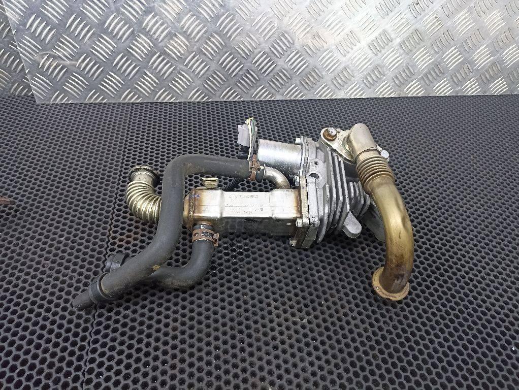 клапан EGR Renault Scenic 2 поколение 2005, 7700107471 - фото №1