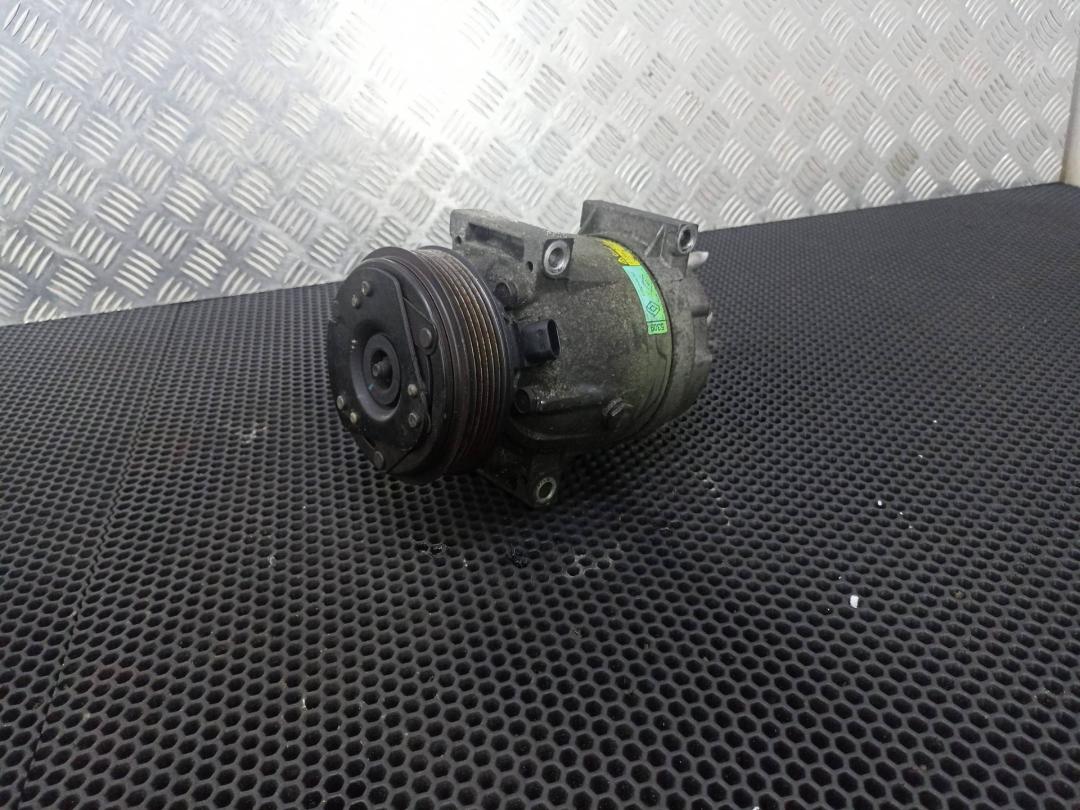 компрессор кондиционера Renault Trafic 2 поколение 2006, 7700105765 - фото №1