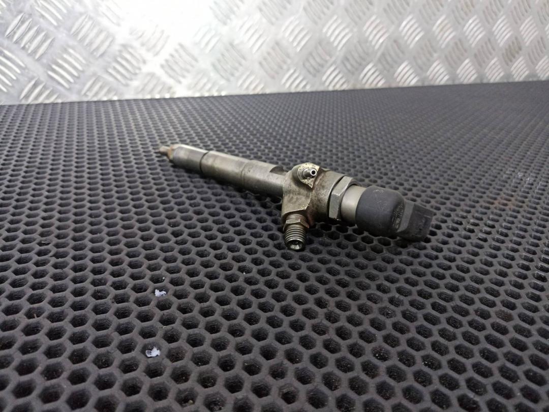 форсунка Renault Scenic 3 поколение 2012, 50274V05, 03L130277B - фото №1