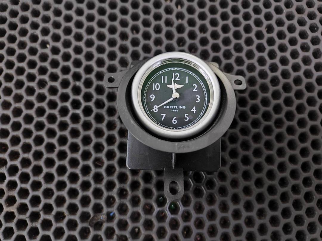 часы Bentley Flying Spur 2 поколение 2017, 6.0 л., 3W0919204AC - фото №1