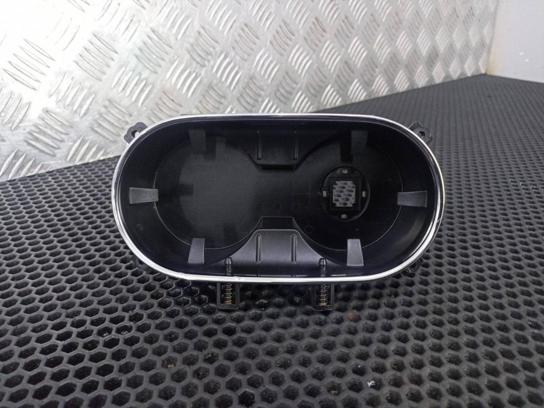 подстаканник Bentley Flying Spur 2 поколение 2017, 6.0 л., 3W0858195 - фото №1