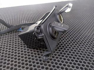 переходник для зарядки Kia Sorento 3 поколение 2016, 96125C5000